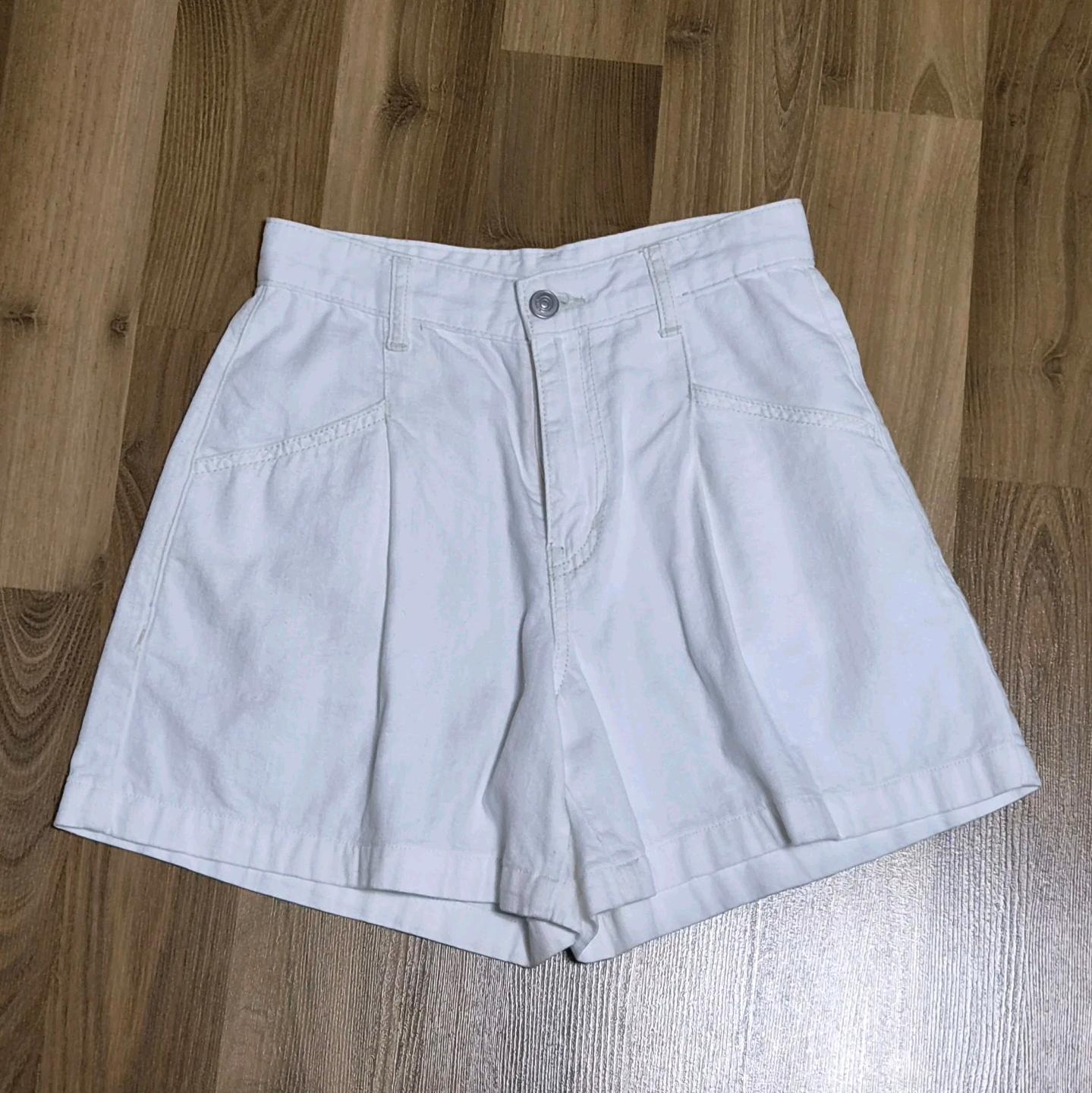 에잇세컨즈 여름 A라인 흰반바지 2