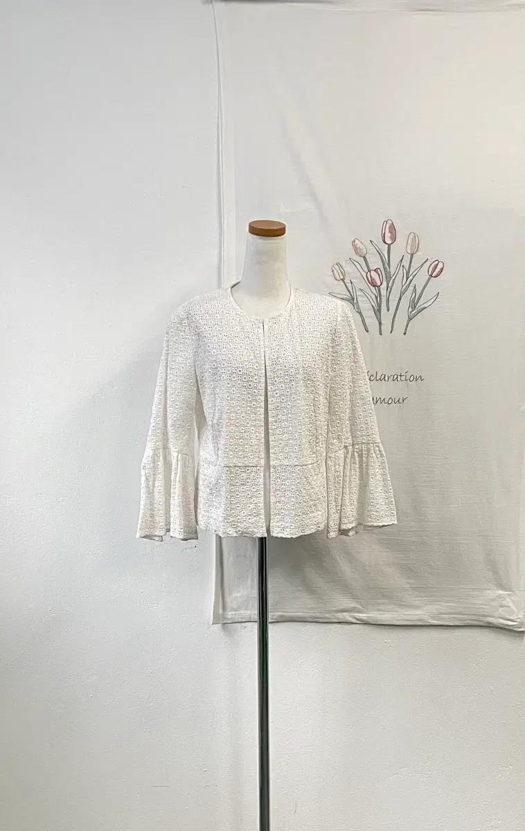 ZARA 자라  화이트 펀칭 레이스 가디건 365 2