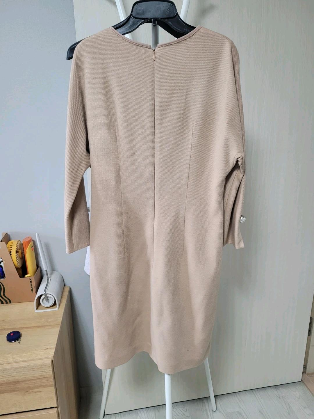 나이스클랍 베이지 진주 단추 원피스 새상품 3