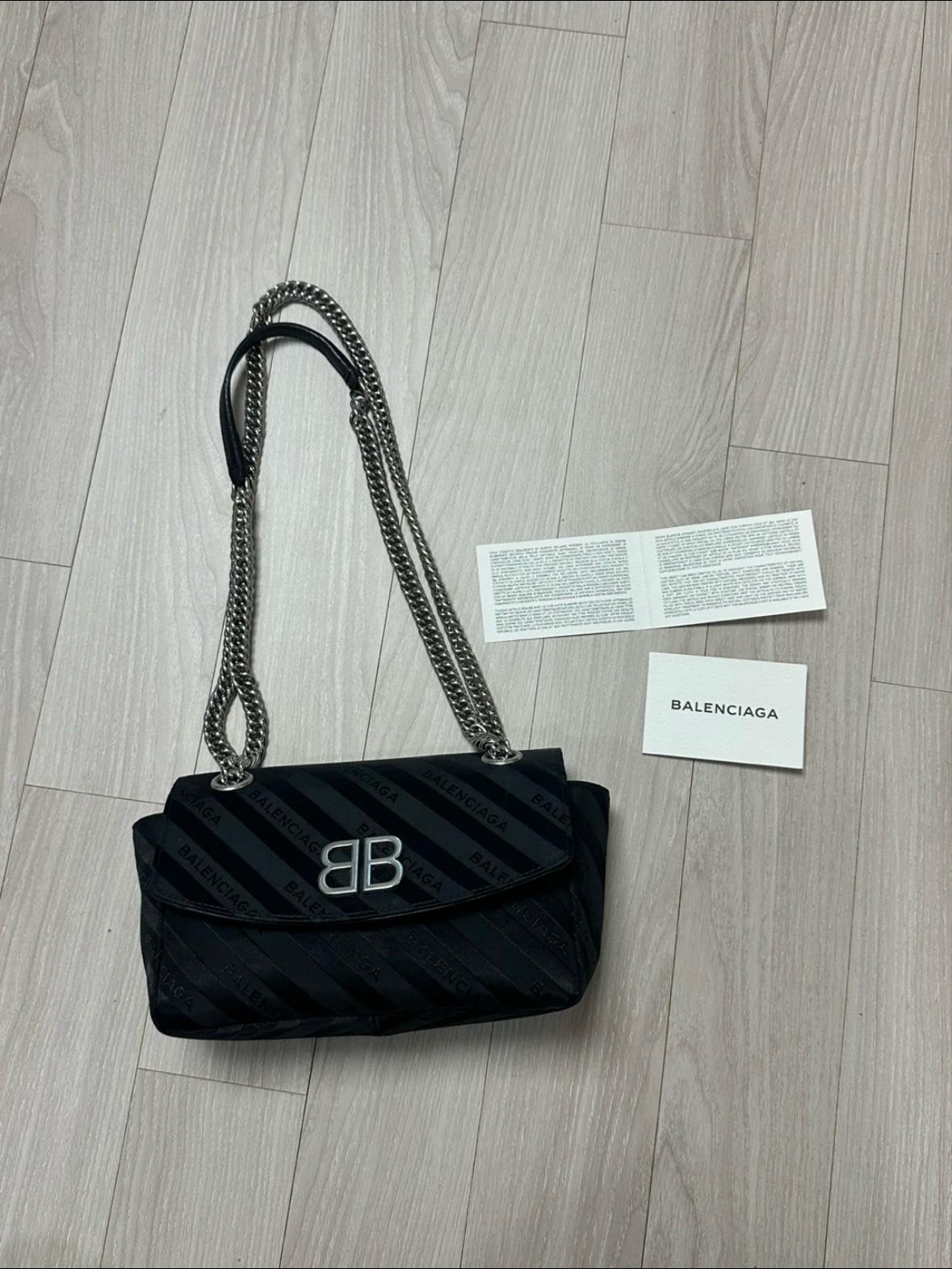 발렌시아가 BB 로고 모노그램 체인 숄더백 블랙 3