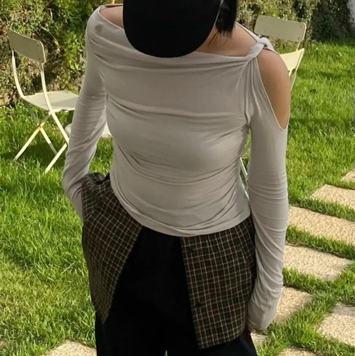 페인오어플레져 원숄더오프숄더티셔츠 (M) 5