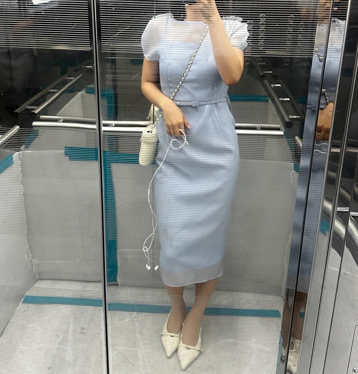 S급)하객룩 원피스)르로망 쉬폰 퍼프 슬리브 슬림 드레스 블루 5
