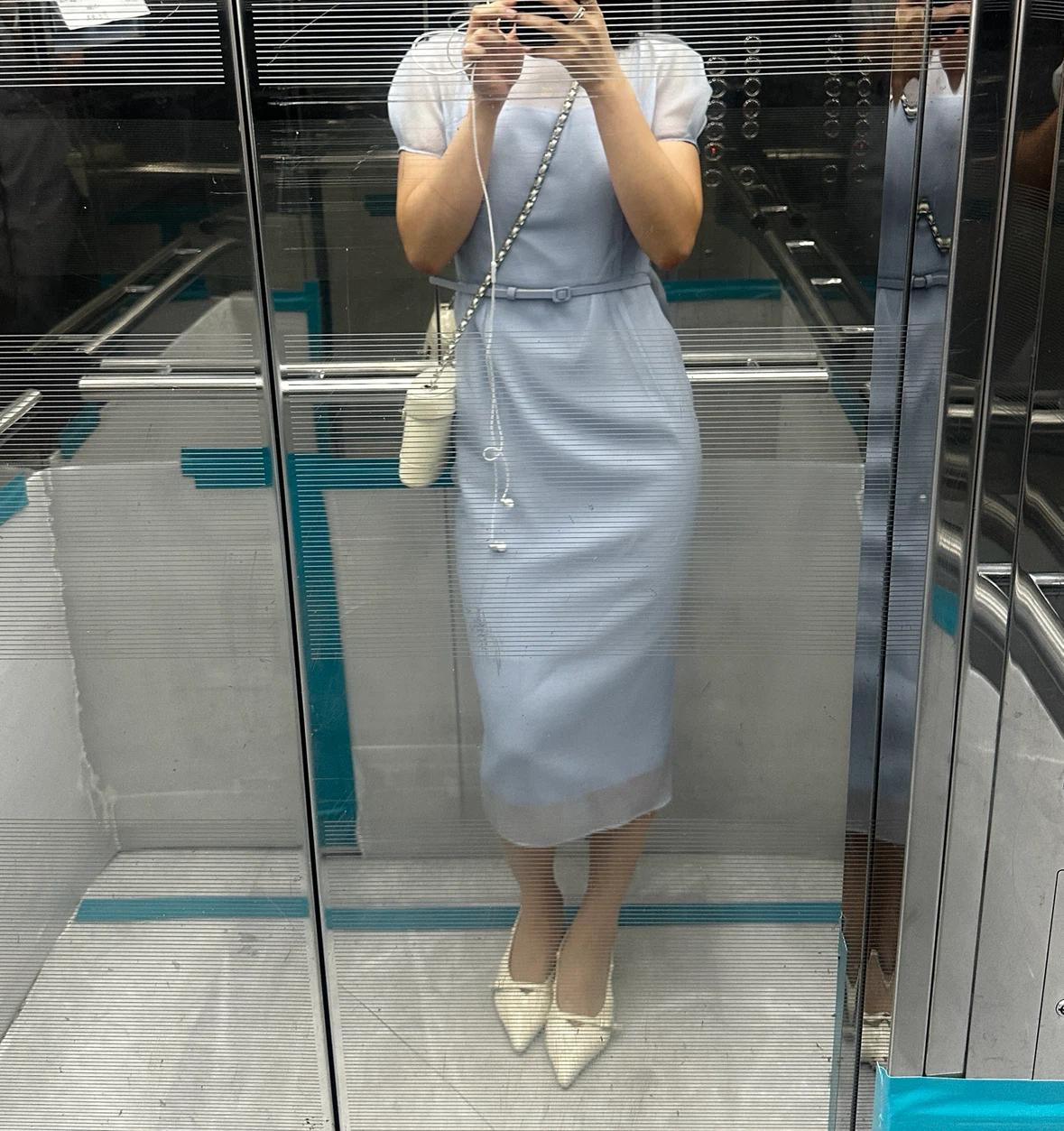 S급)하객룩 원피스)르로망 쉬폰 퍼프 슬리브 슬림 드레스 블루 4