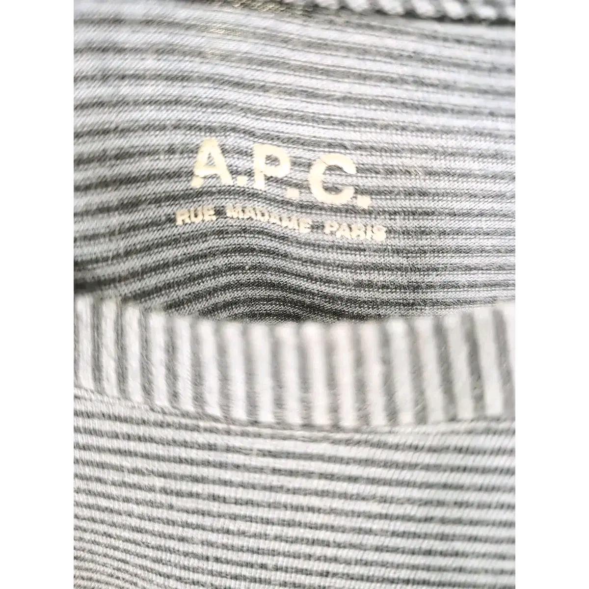 S 아페쎄 APC 네이비 스트라이프 반팔 티 D951 3