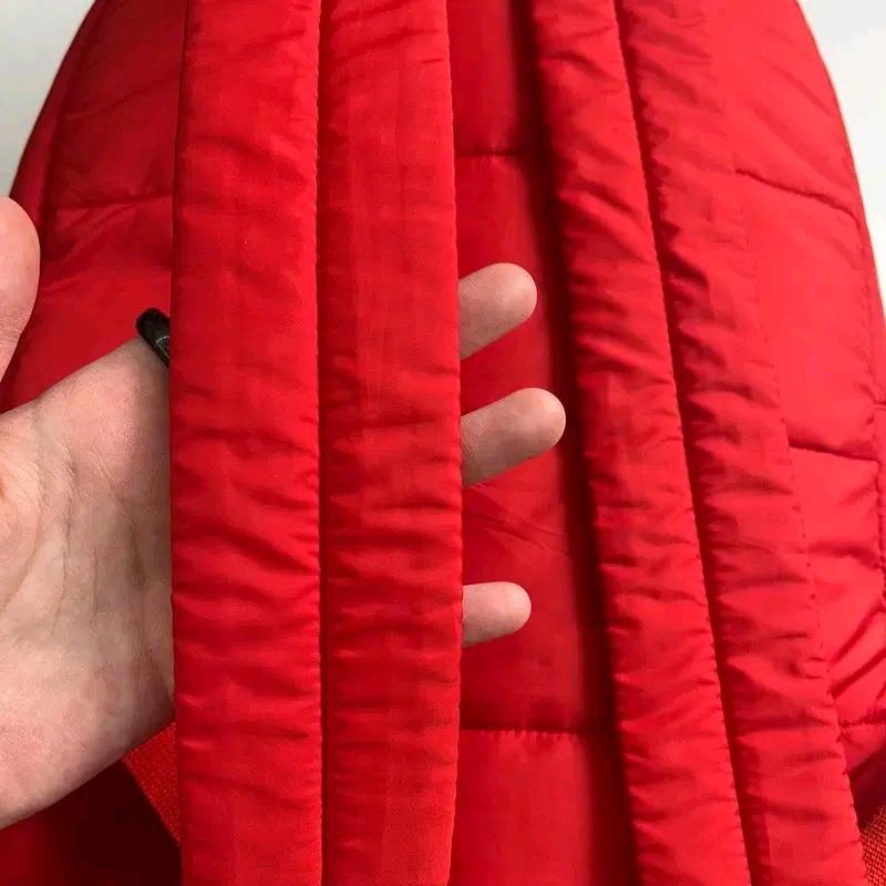 JW Anderson x UNIQLO 패딩 백팩 레드 3