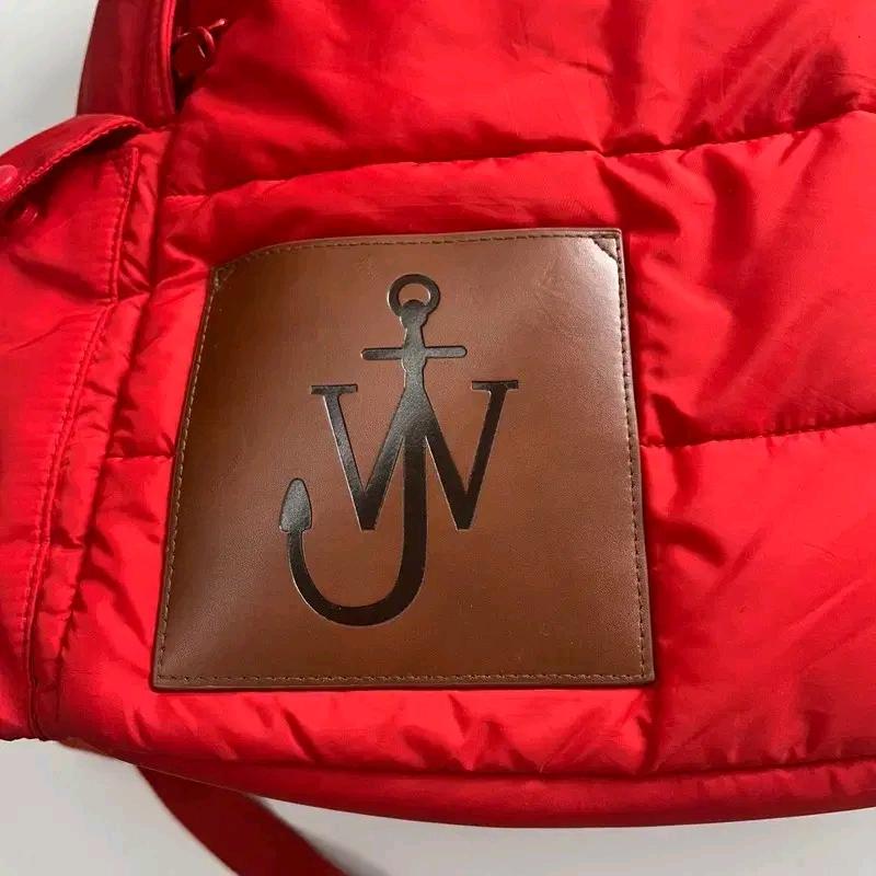 JW Anderson x UNIQLO 패딩 백팩 레드 7