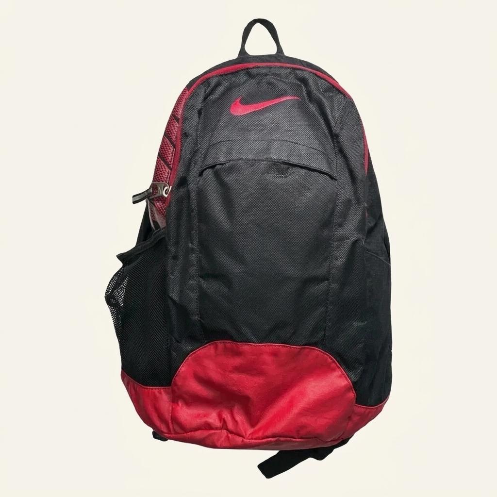 NIKE 00s Team Training Red 백팩