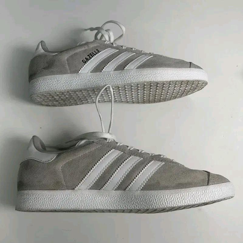 ADIDAS 가젤 그레이 투 화이트 230 4