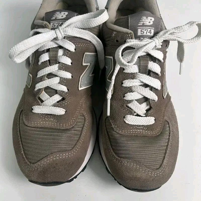 NEW BALANCE 그레이 2E 와이드 스니커즈 250 5