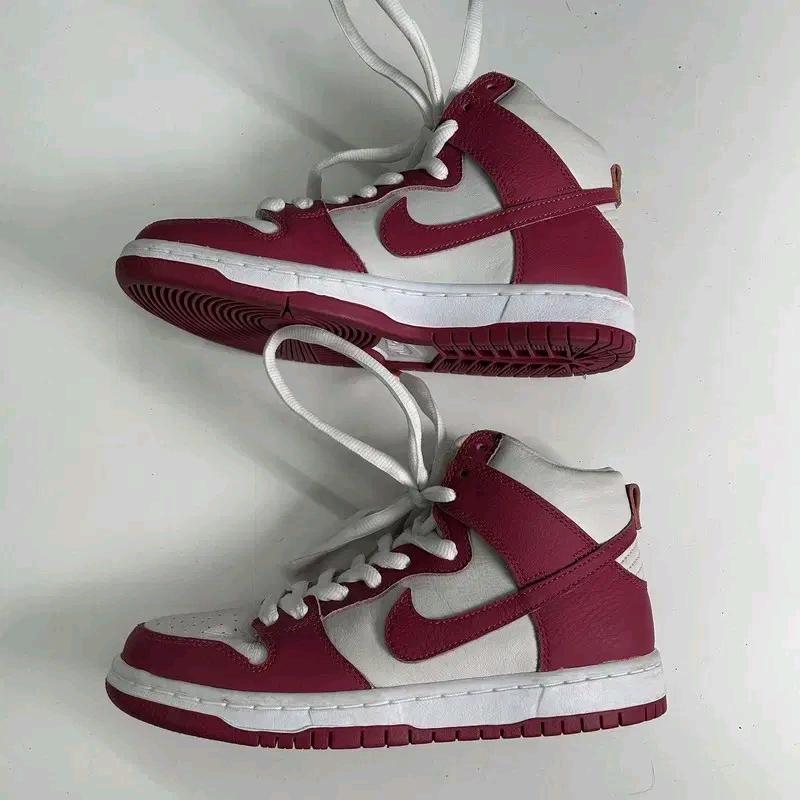 [준새상품] NIKE SB 덩크하이 스위트 비트 화이트 스니커즈 240 3