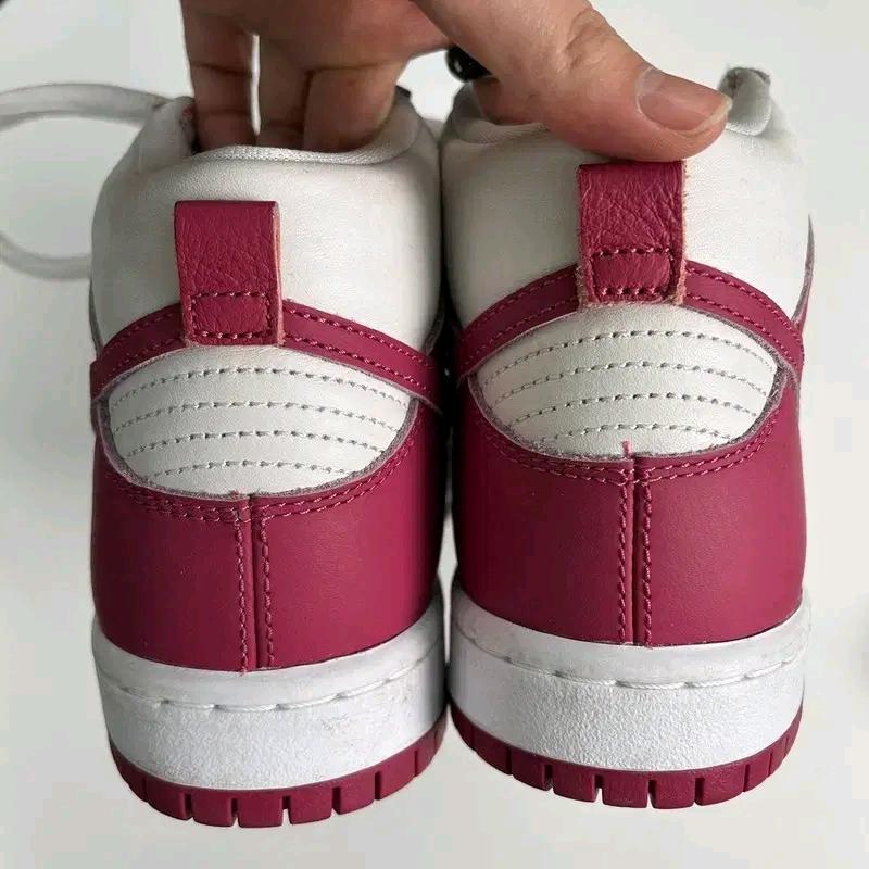 [준새상품] NIKE SB 덩크하이 스위트 비트 화이트 스니커즈 240 7