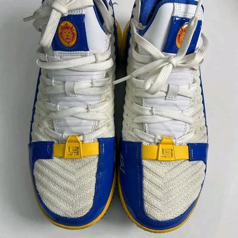 NIKE 르브론 16 슈퍼맨 슈퍼브론 스니커즈 265 5