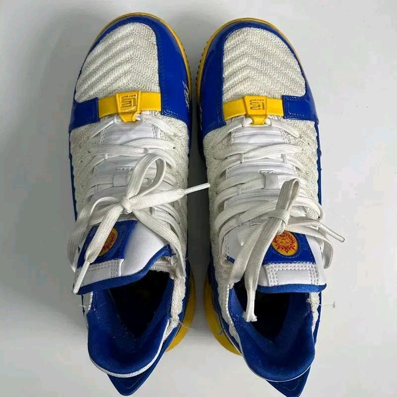 NIKE 르브론 16 슈퍼맨 슈퍼브론 스니커즈 265 6