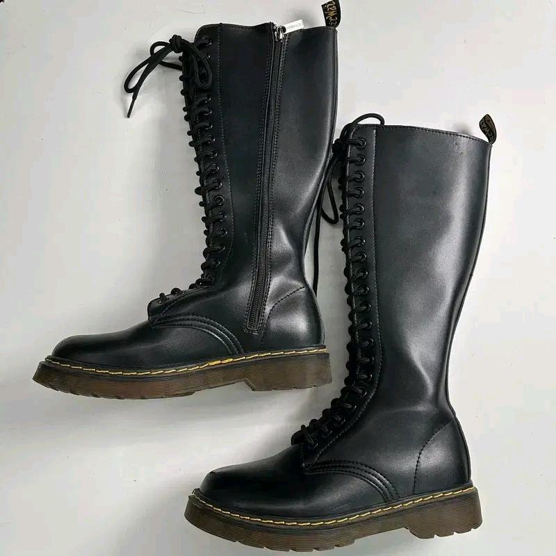 DR. MARTENS 1B60 백스 블랙 240 3