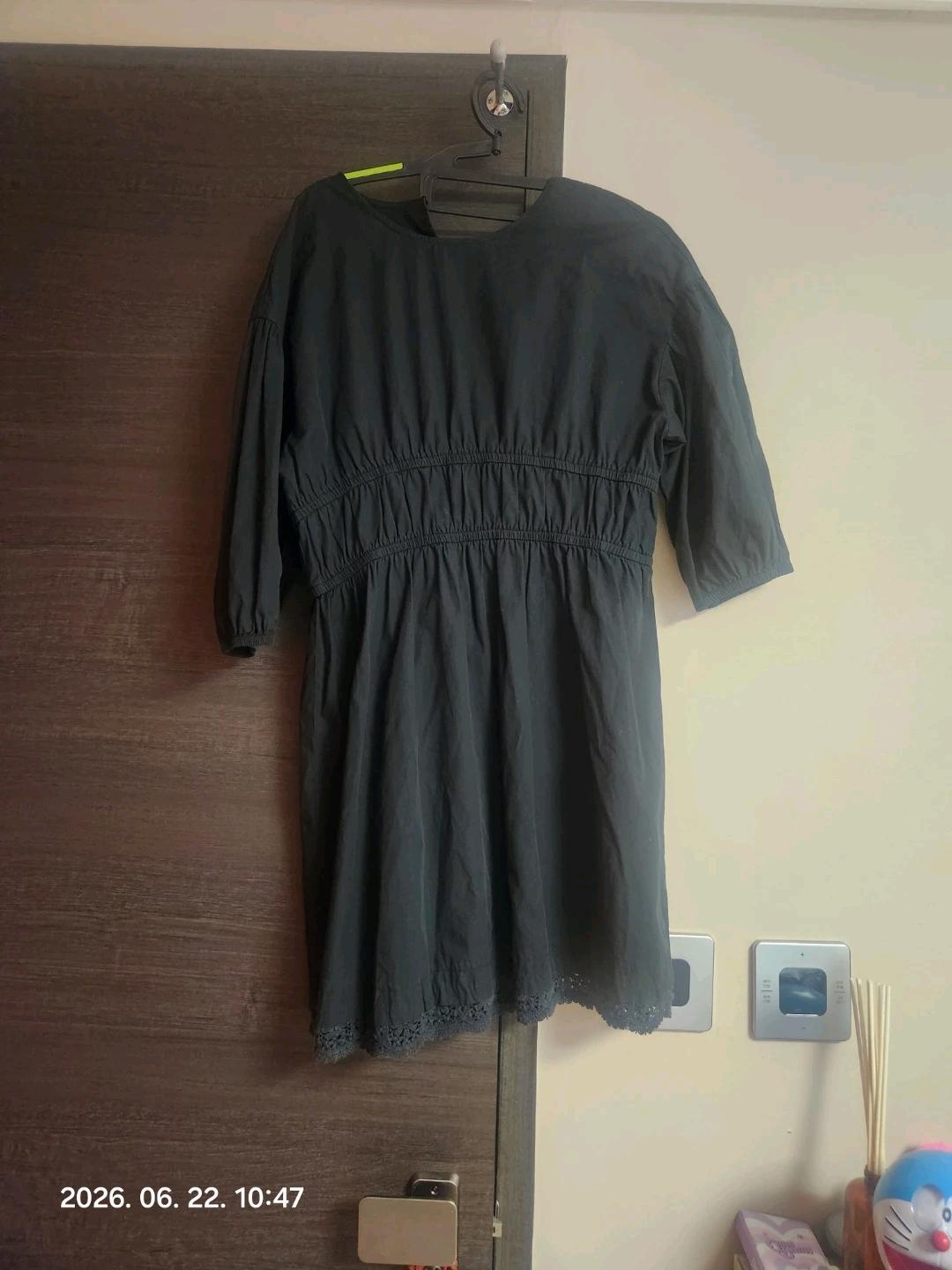 에잇세컨즈 블랙 셔링 원피스 66 2