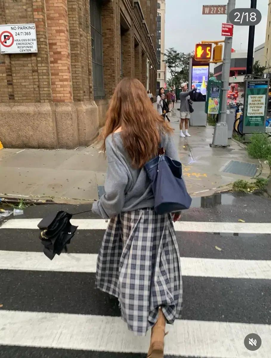 <미개봉> 오버듀플레어 체크 랩 레이어드 스커트 . 미닛뮤트 수린 착용 5