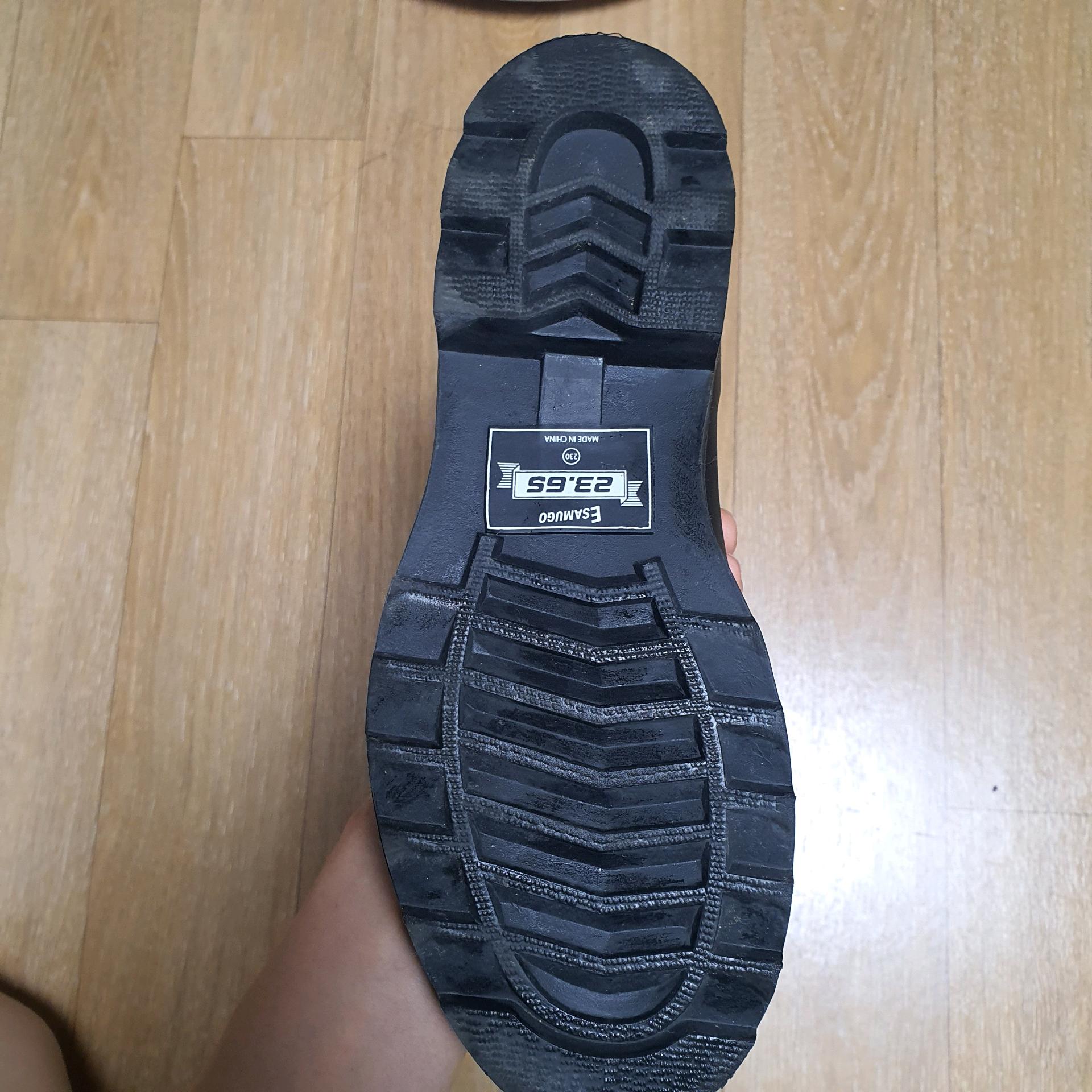 이십삼점육오 로고 롱 레인부츠 블랙 3