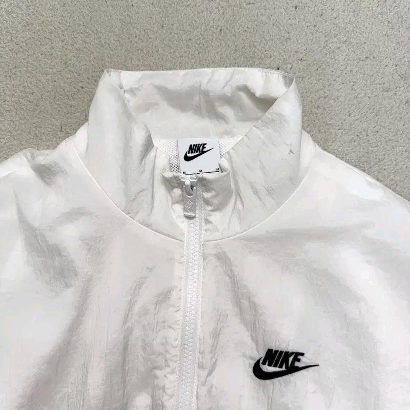 NIKE NSW 에센셜 윈드러너 M 4
