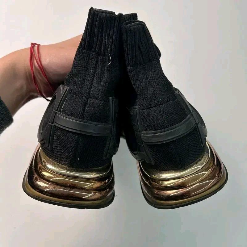 SALVATORE FERRAGAMO 간치니 삭스 스니커즈 블랙 - C 8 7