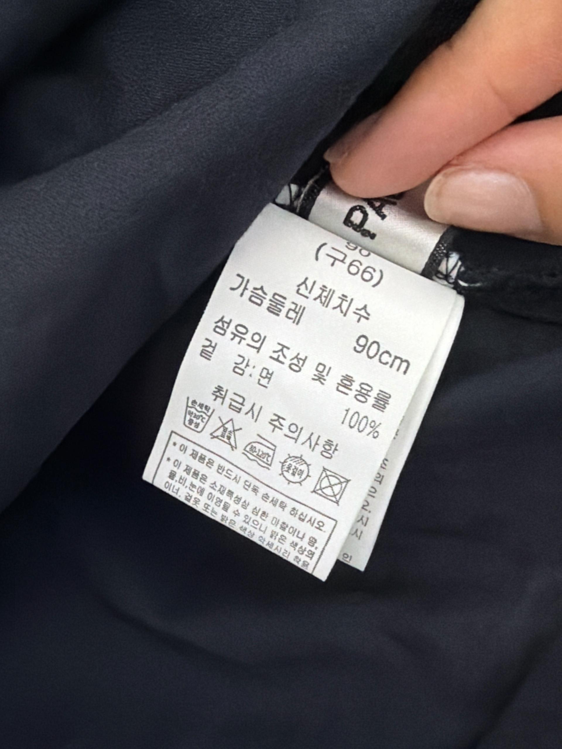 핀턱 퍼프 소매 면 셔츠 네이비 4