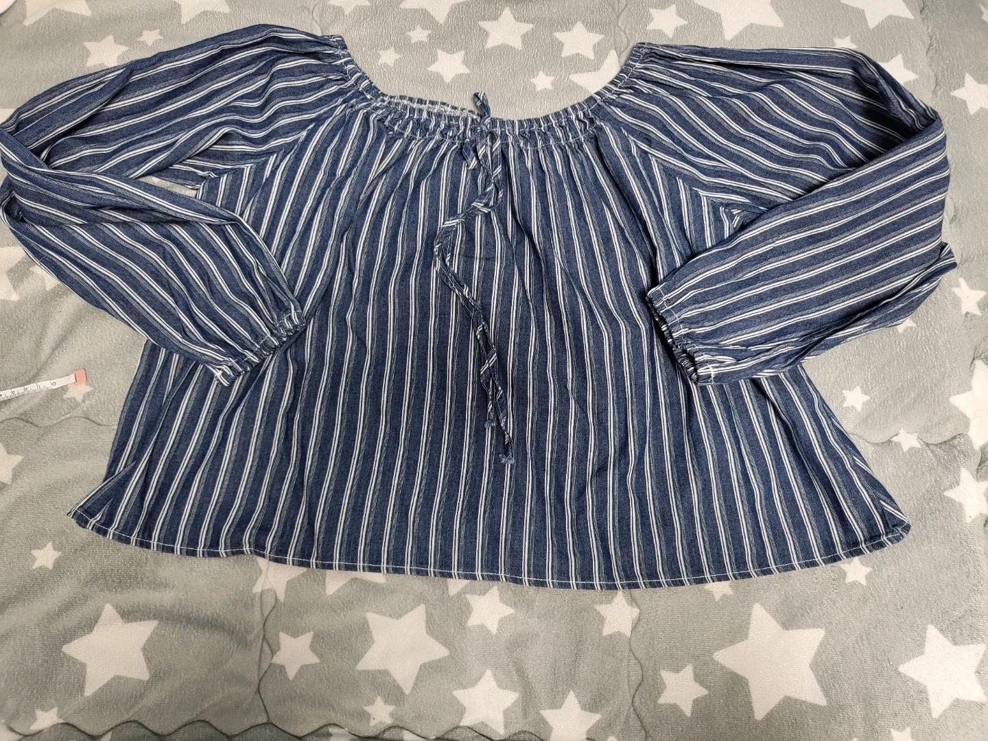 오프숄더데님블라우스 2