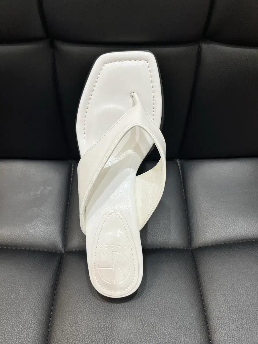 #1141 쪼리힐 5.5cm 샌들 슬리퍼 240 화이트 10
