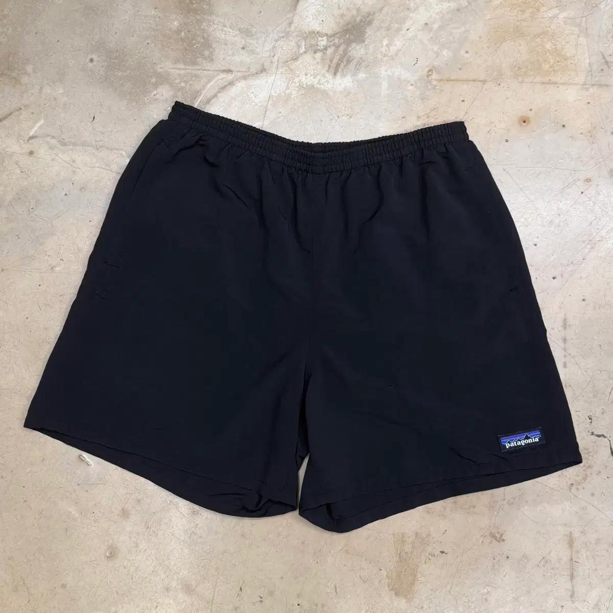S 파타고니아 배기스 블랙 반바지 3