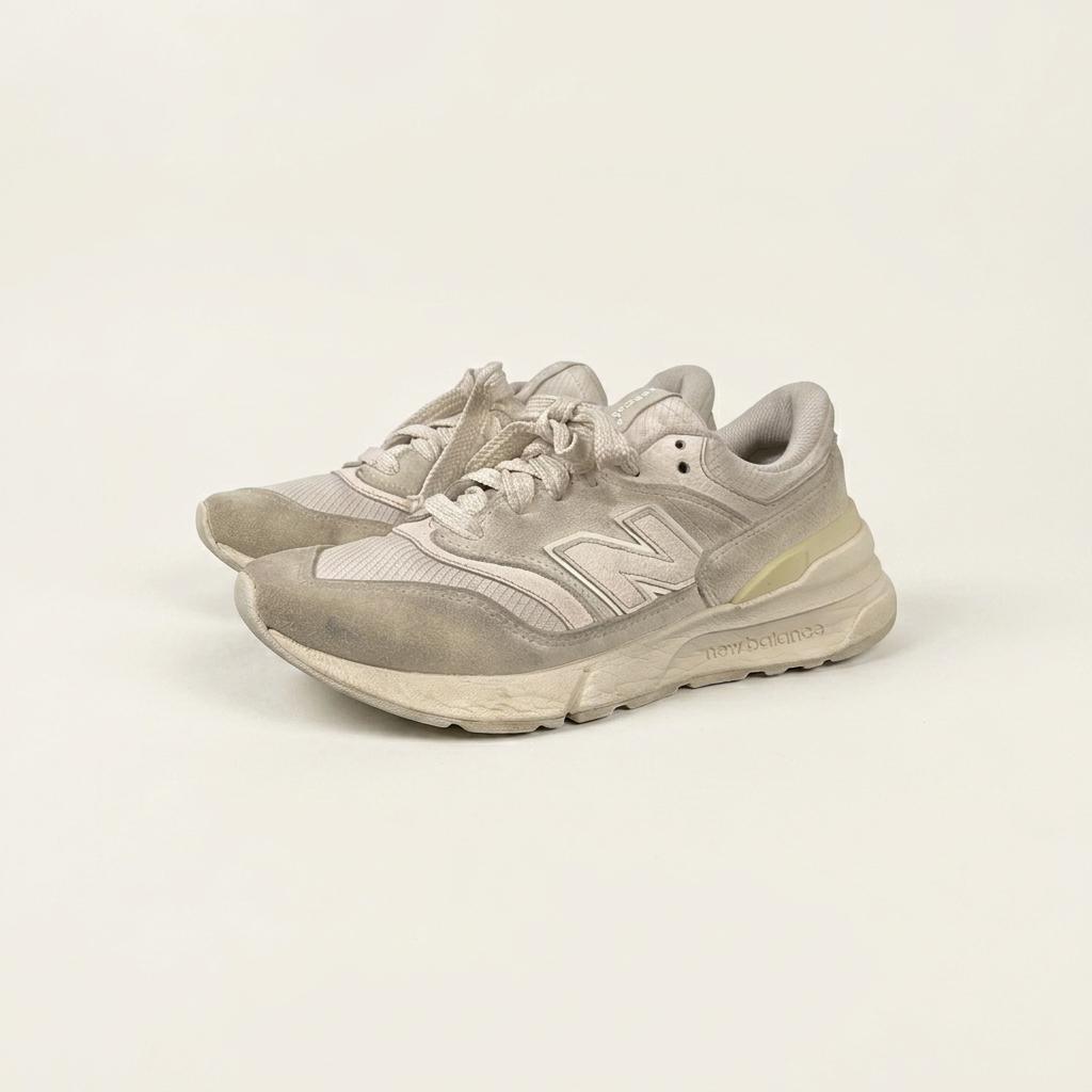 [240] 뉴발란스 997R 스니커즈 (No.698)
