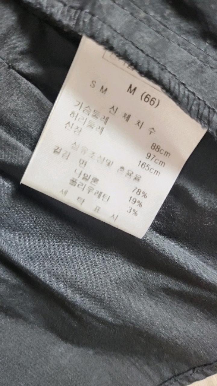 블랙 핀턱 셔링 긴팔 블라우스 3