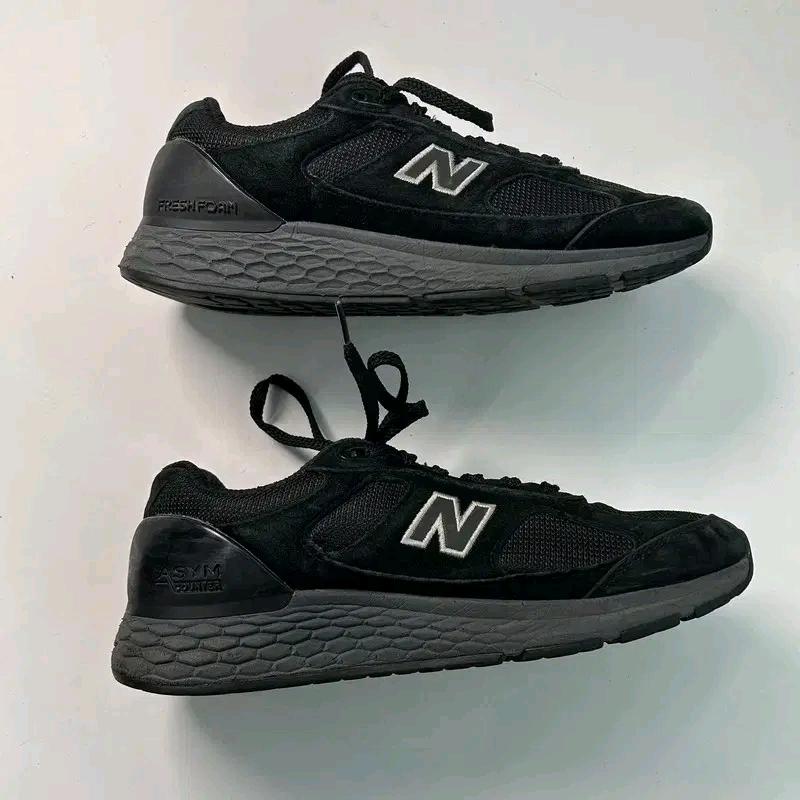 NEW BALANCE 프레쉬룸 워킹 1880 V1 블랙 260 4
