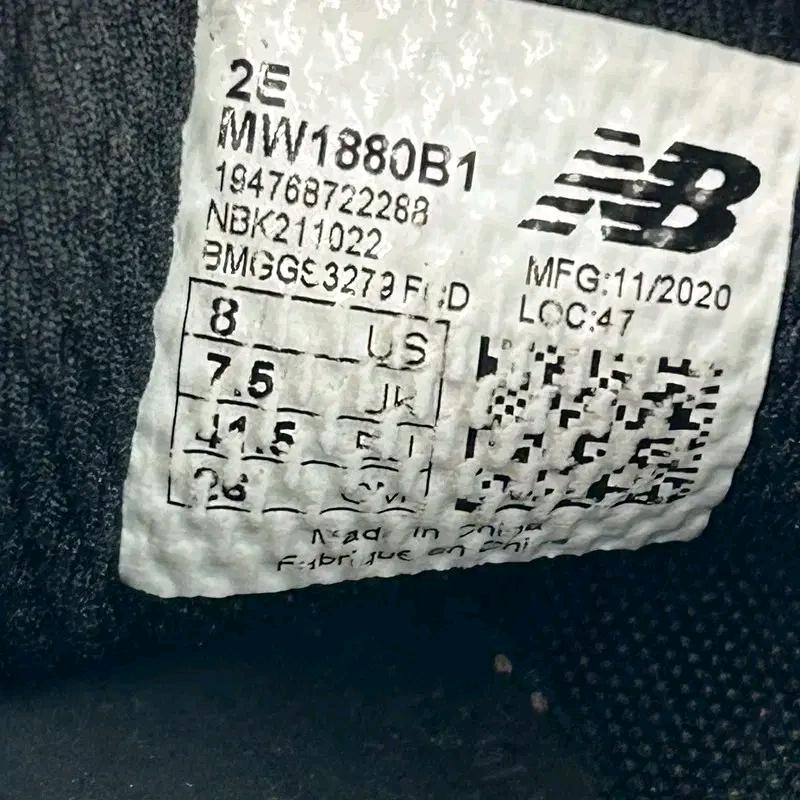 NEW BALANCE 프레쉬룸 워킹 1880 V1 블랙 260 8