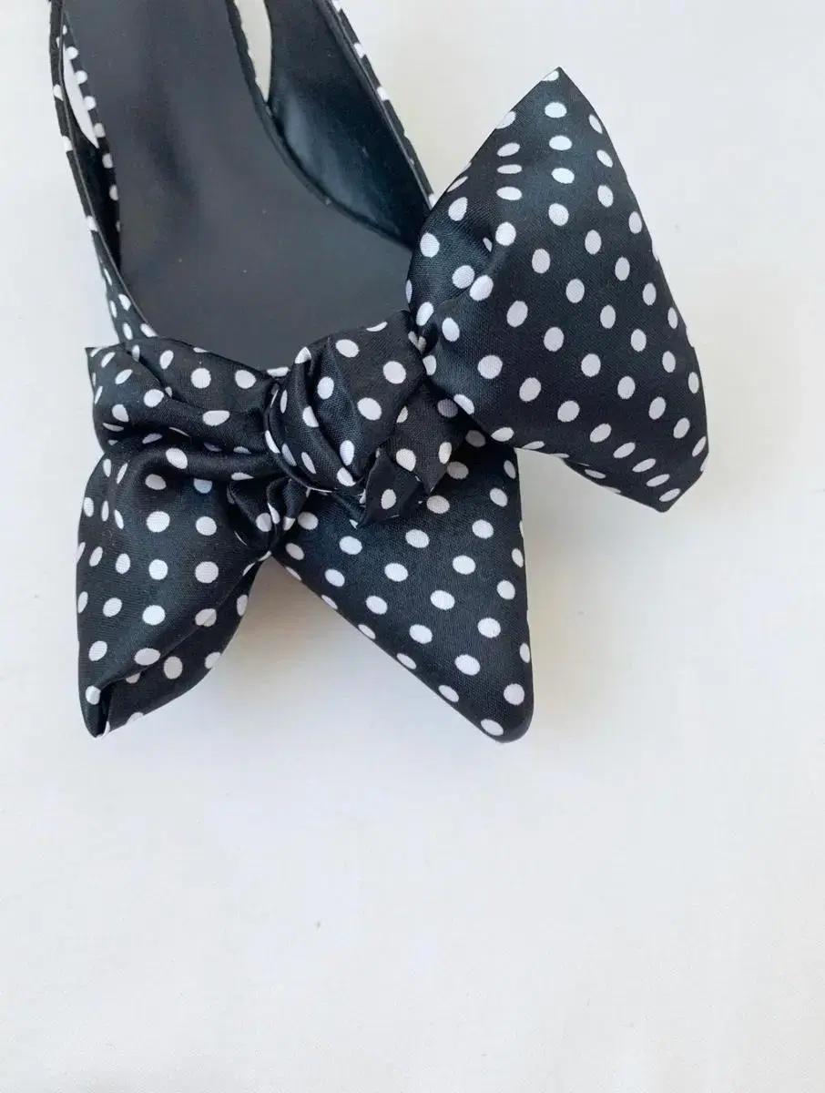 #907 도트 리본 포인트 1cm 슬링백힐 245 블랙-새상품 7