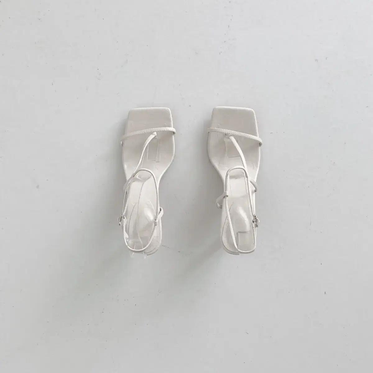 #401 스트랩힐 7cm 아이보리 230 3