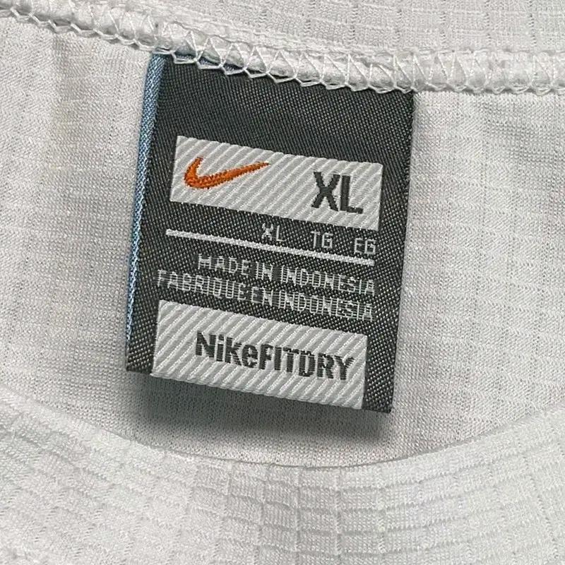 NIKE 드라이핏 슬리브리스 탑 XL 4