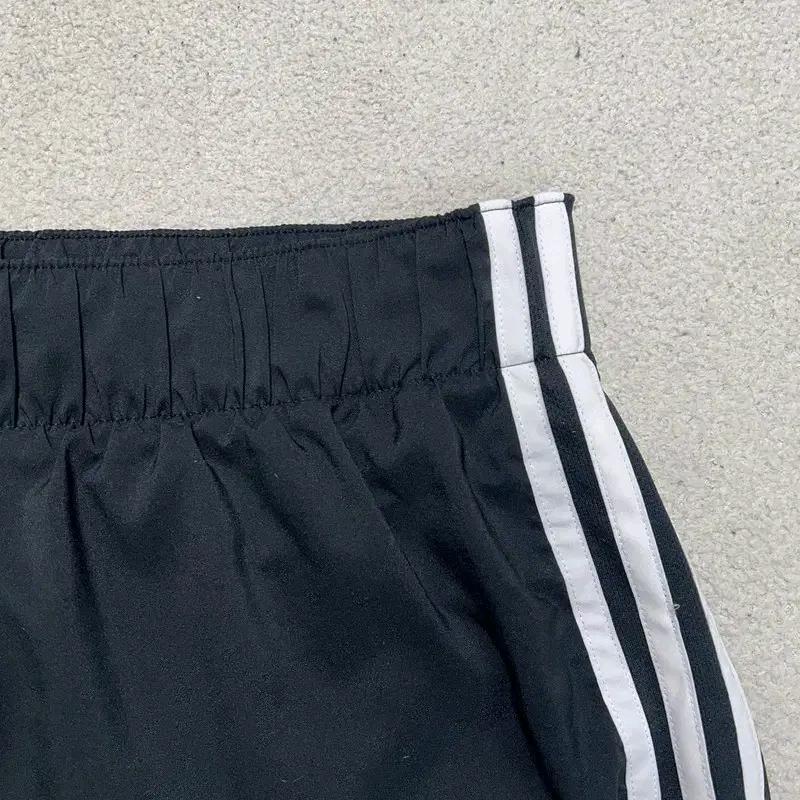 ADIDAS 트레이닝 반바지 블랙 04S 4