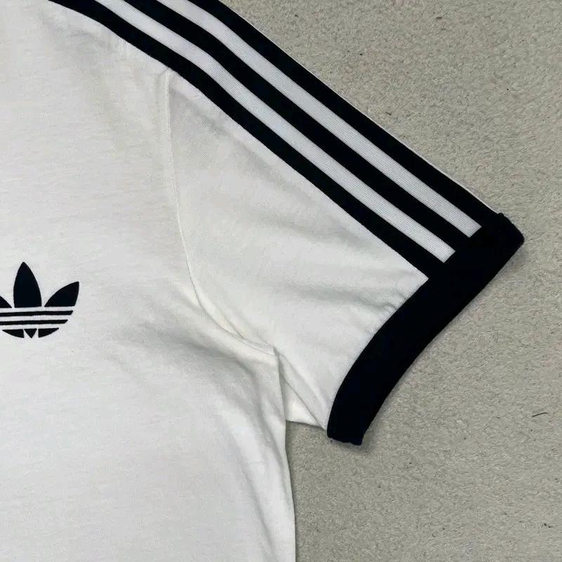 ADIDAS 리니어 링거 티셔츠 105 5