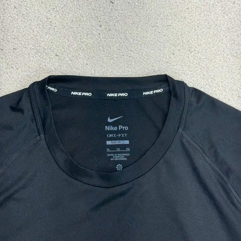 NIKE 프로 드라이핏 반팔 티 XL 3