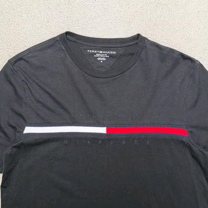 TOMMY HILFIGER 레귤러 핏 반팔 티셔츠 블랙 M 3