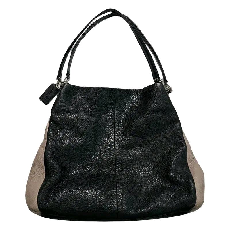 COACH 블랙 베이지 레더 숄더백 10