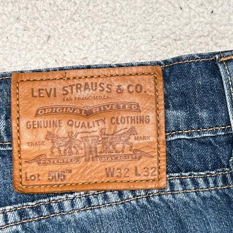 LEVI'S 505 데님팬츠 W32 L32 7