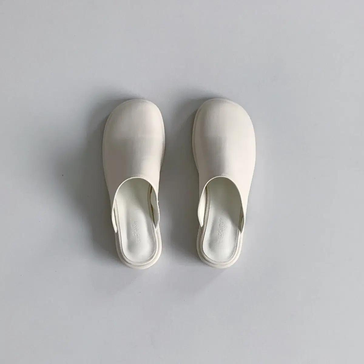 #세일 235 큐트 둥근코 3cm 슬리퍼 245 아이보리-새상품 3