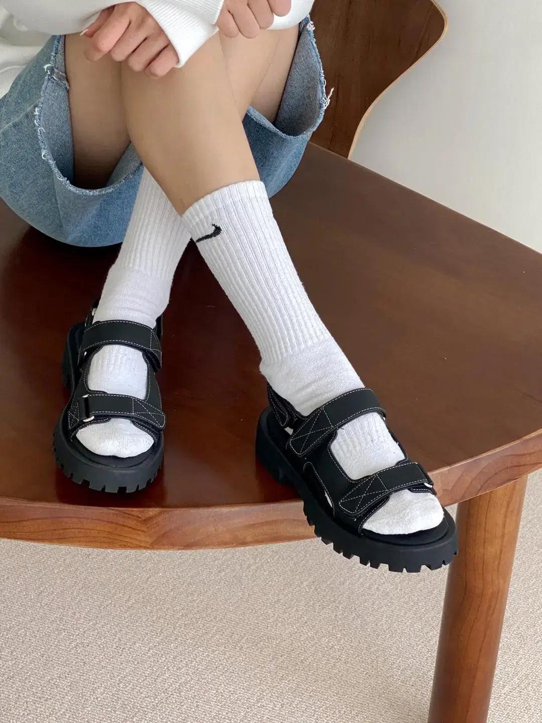 #세일 236 벨크로 찍찍이 4cm 캐쥬얼 샌들 240 블랙-새상품 5