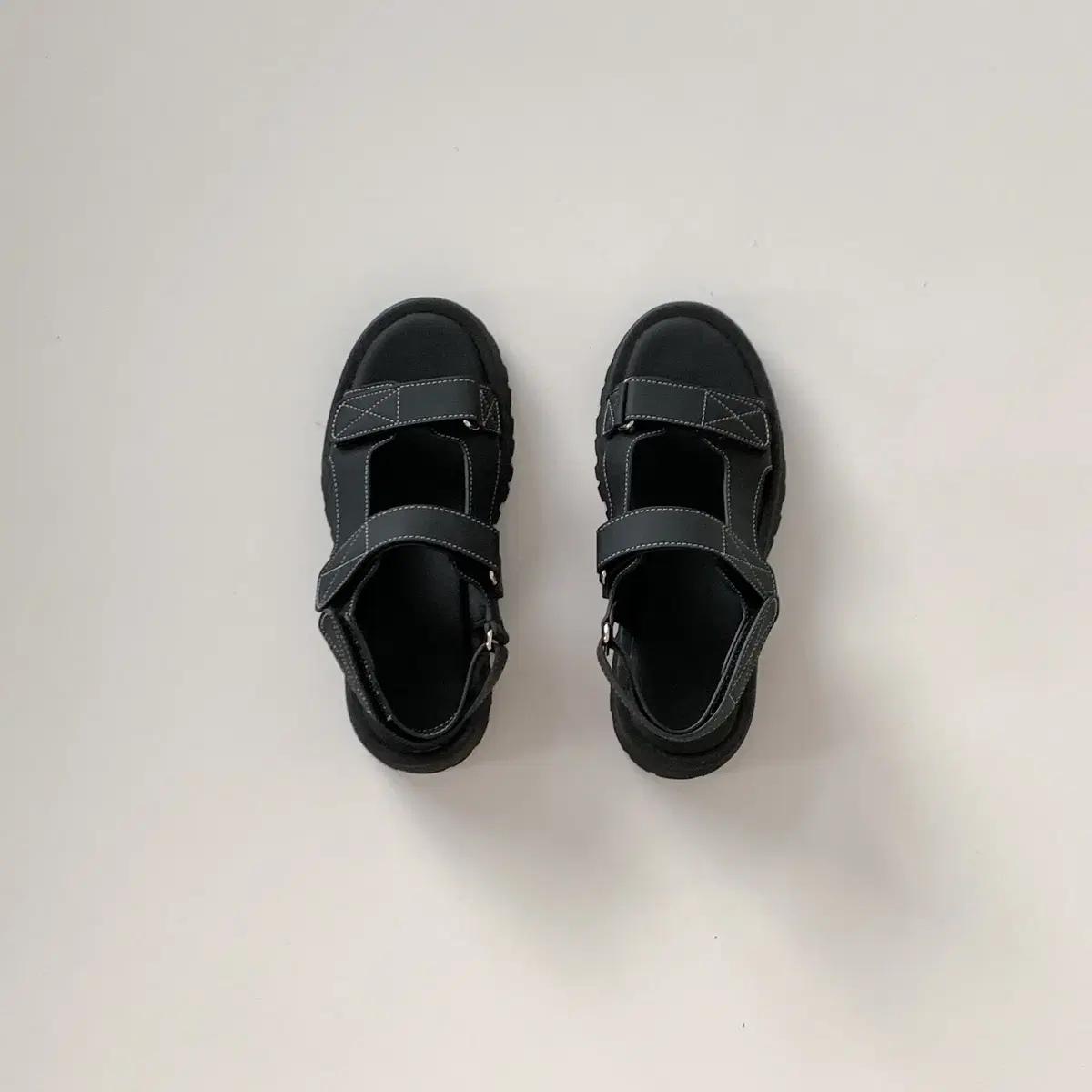 #세일 236 벨크로 찍찍이 4cm 캐쥬얼 샌들 240 블랙-새상품 2
