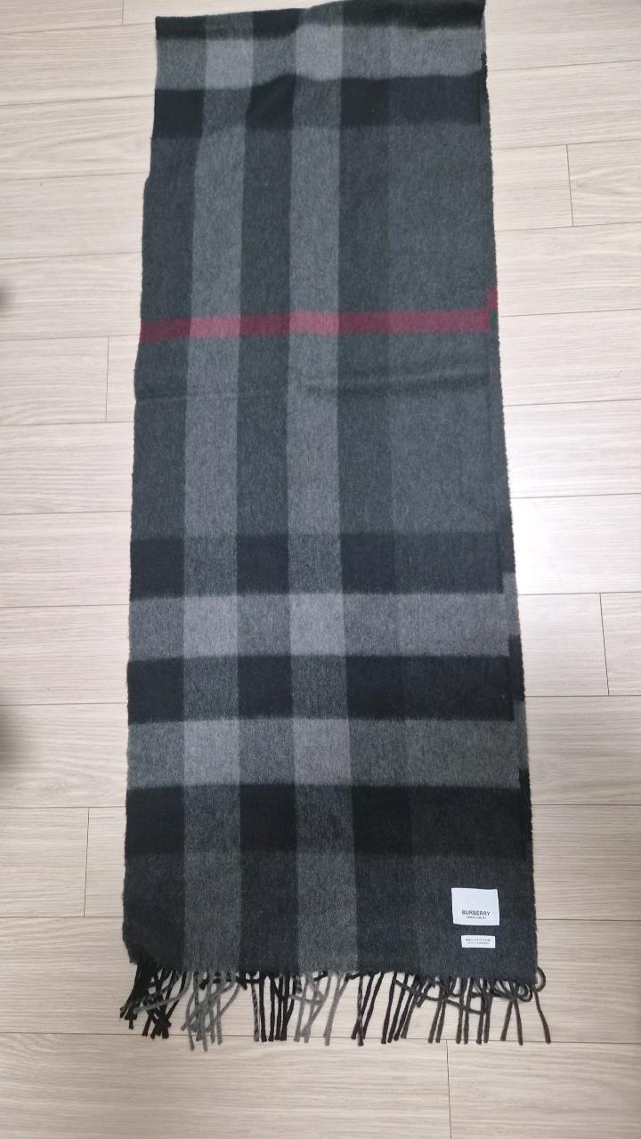 버버리 캐시미어 체크 머플러 차콜 3