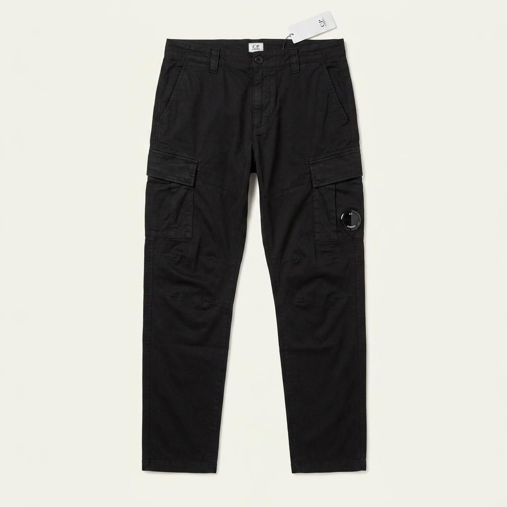 C.P. Company 렌즈 와펜 카고 팬츠 블랙 1