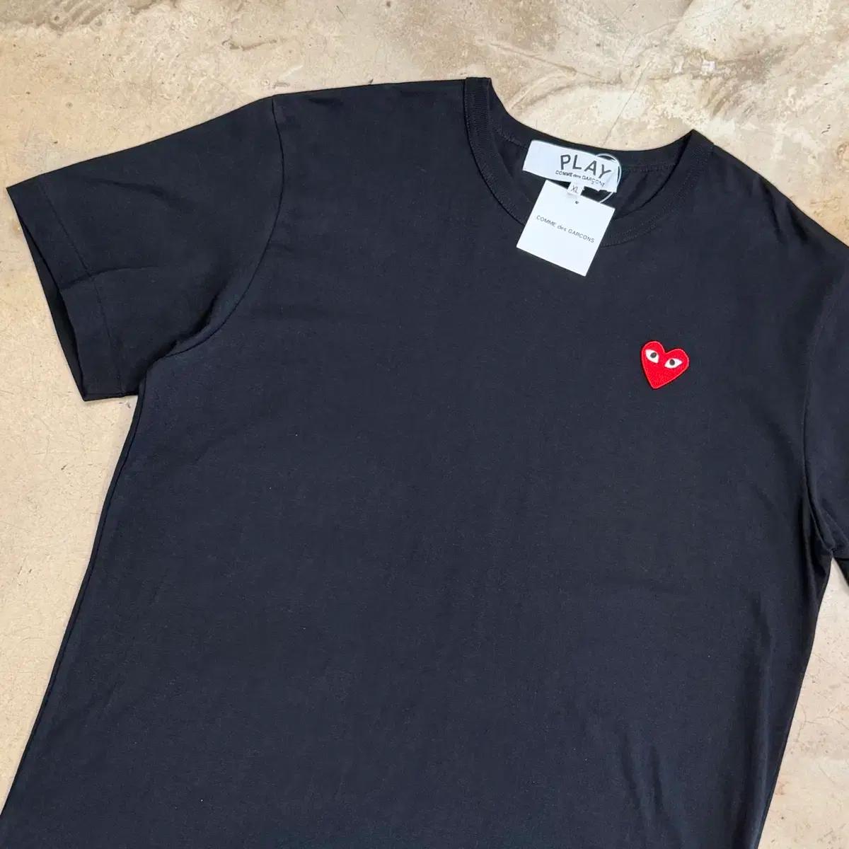 XL 새상품 꼼데가르송 블랙 레드와펜 반팔티 2