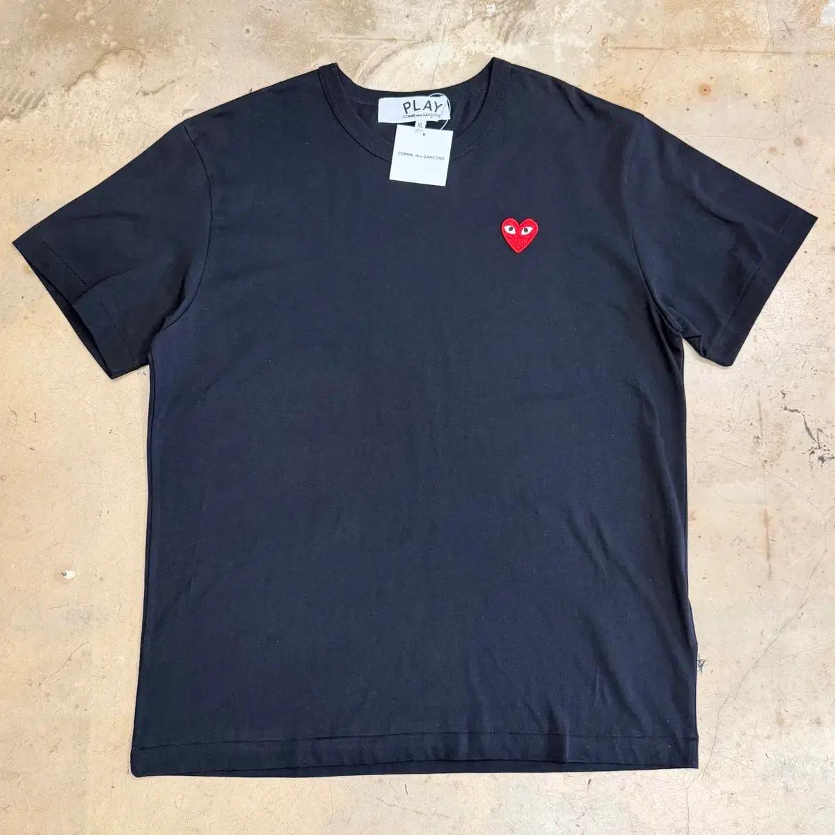 XL 새상품 꼼데가르송 블랙 레드와펜 반팔티 3
