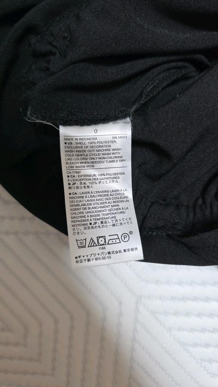 홀터넥 자수 디테일 점프수트 블랙 5