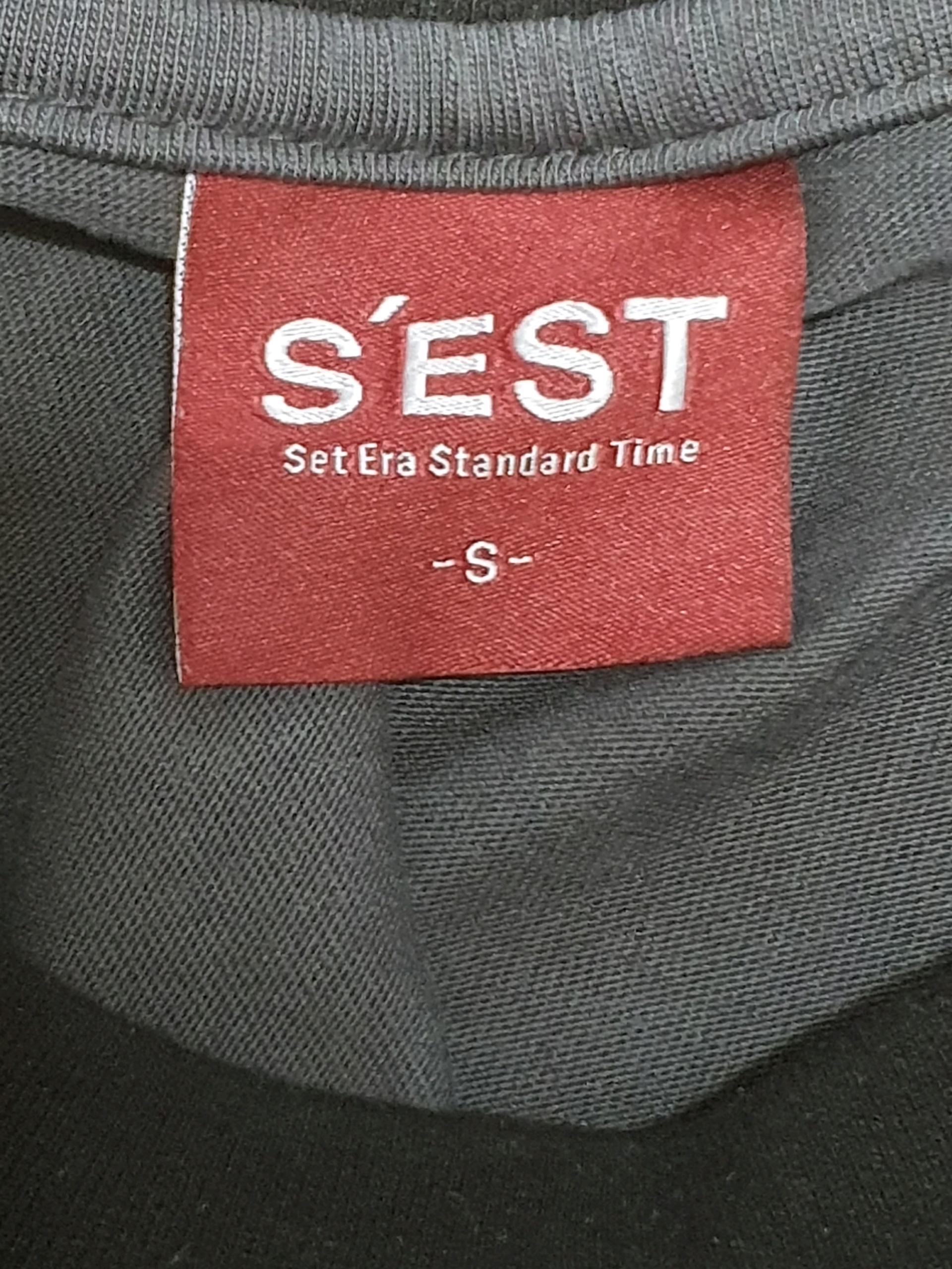S'EST 스타 그래픽 레이어드 스트라이프 긴팔 티셔츠 5