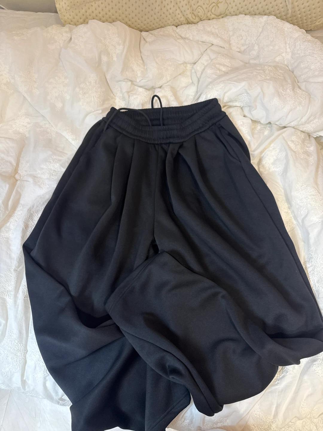 블랙 와이드 핀턱 팬츠 2